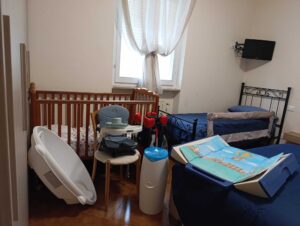 Per i più piccoli: Tutta l'attrezzatura necessaria + 1 lettino rosso extra da campeggio casa vacanza il pastore tedesco elba